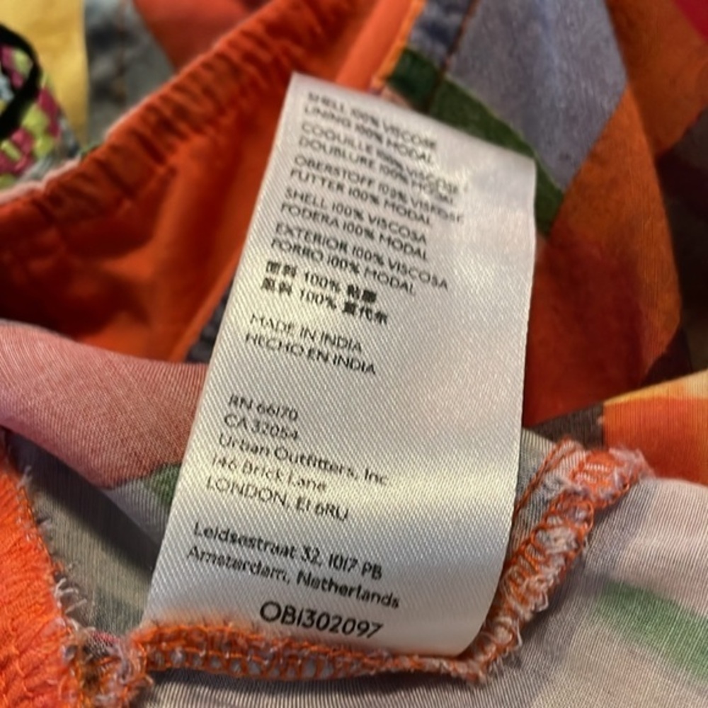 Anthropologie Pilcro Abstract Peplum Multicolor
Geometric Tank Top Size Large - Picture 10 of 11